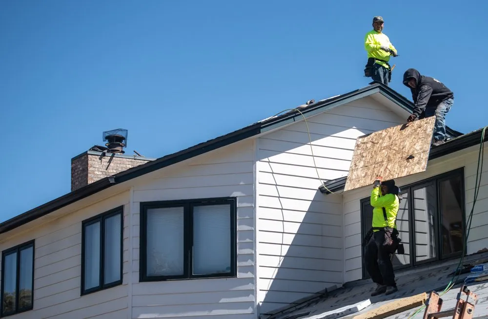 Slide of Roof Right Restoration