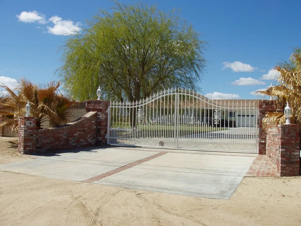 Slide of Roof-Rite Roofing