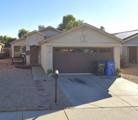 Roof Roof Construction and Design Logo