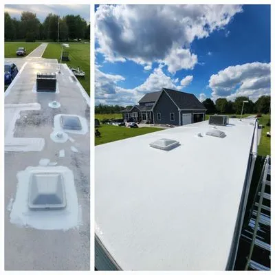 Roof RVs Logo