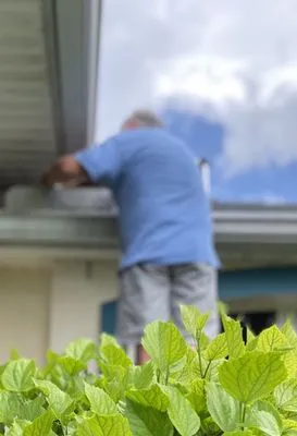 Roof Smart of SW Florida Logo