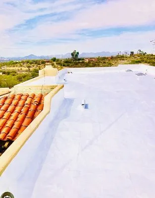 Roof Tec Exterior Solutions Logo