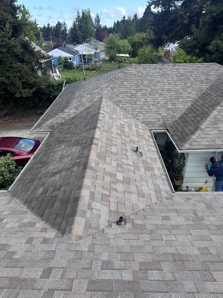 Slide of Roof Top Techs