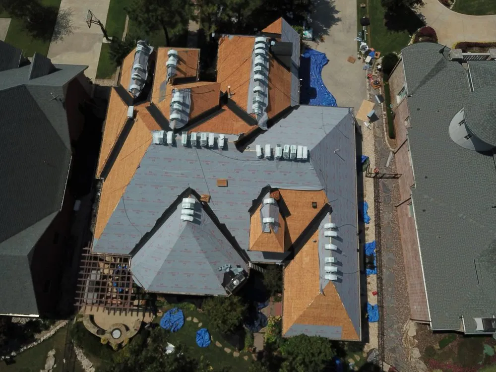 Slide of Roof United