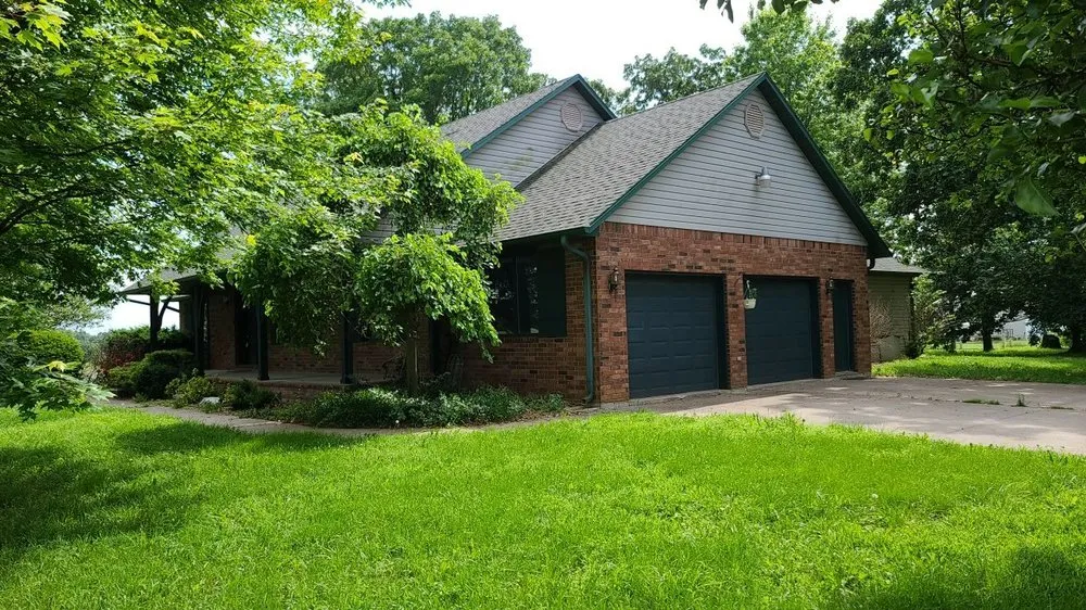 Expert shingle roofing service in Jasper, MO - Roof WRX