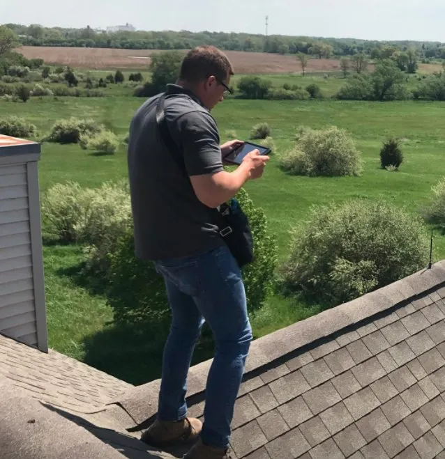 Slide of RoofAdvisor