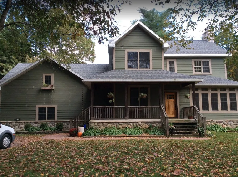 Slide of RoofAdvisor