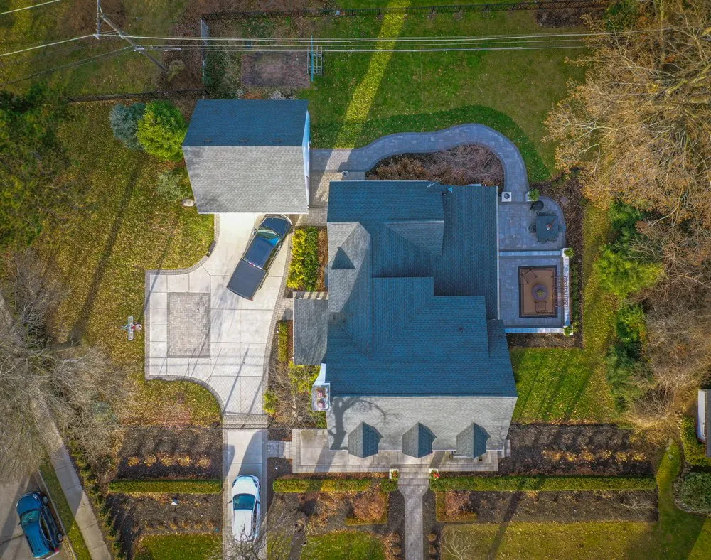 Slide of RoofAdvisor