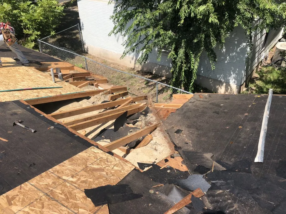 Slide of RoofCrafters