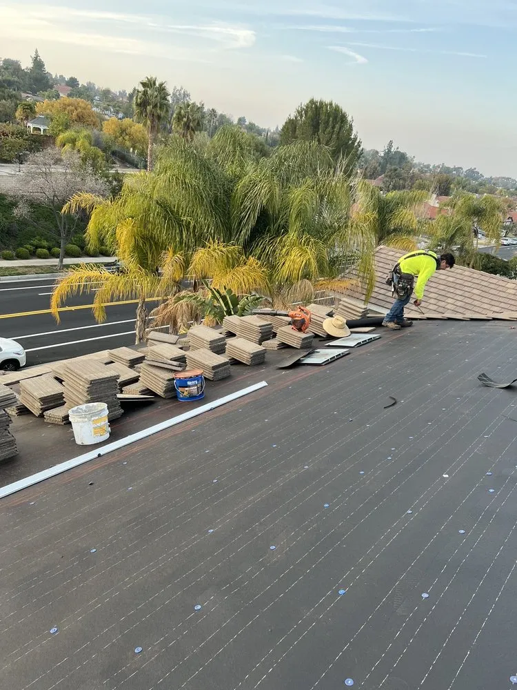 Slide of Roofer Handy Man