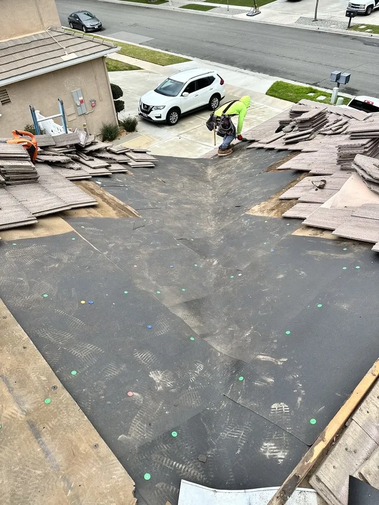 Slide of Roofer Handy Man