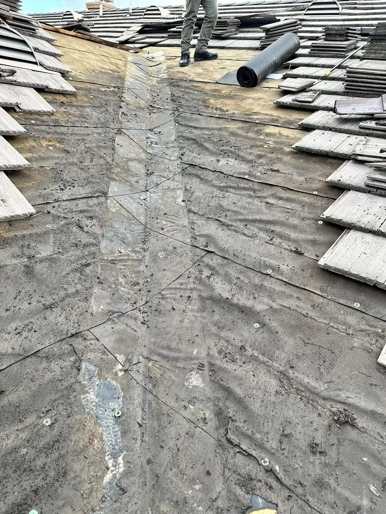 Slide of Roofer Handy Man