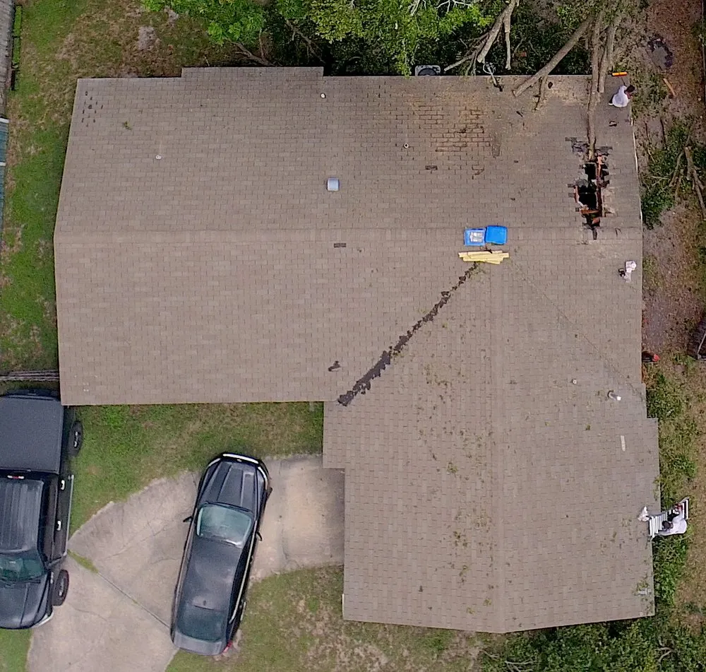 Slide of Roofer Orlando