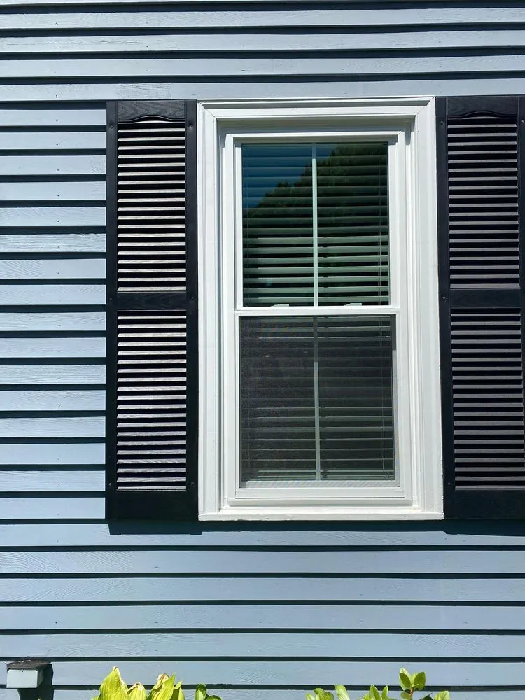 Slide of Roofers Edge & Siding