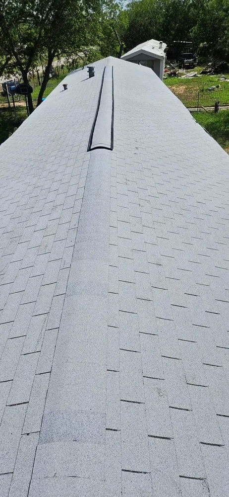 Slide of Roofers In San