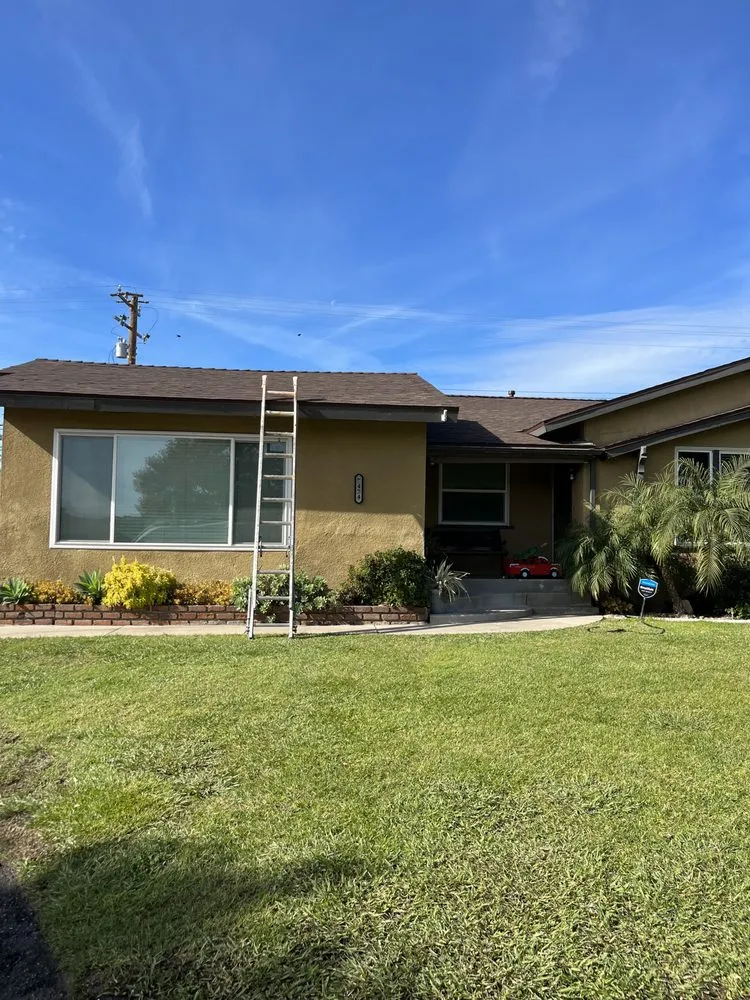 Slide of Roofers Paint