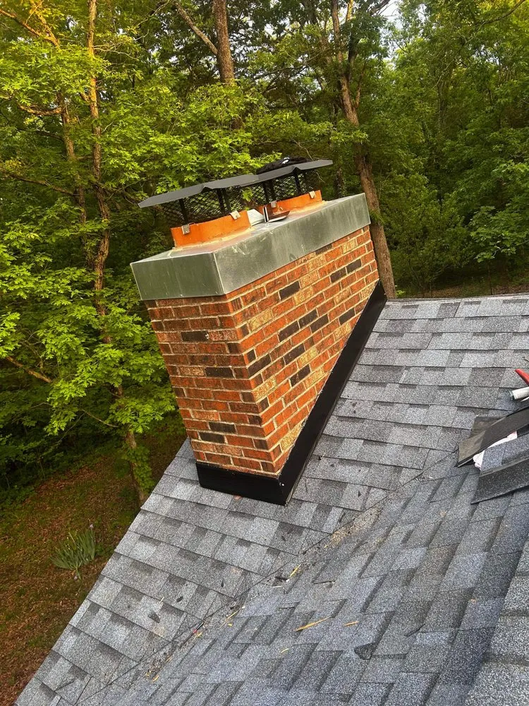 Professional shingle roofing service experts serving Centertown, MO - RoofGuard