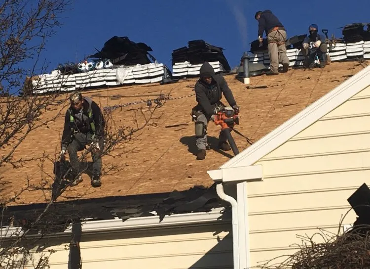 Slide of Roofing 911