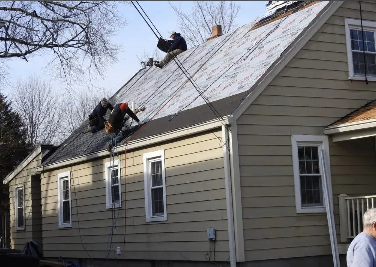 Slide of Roofing 911