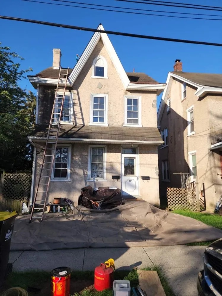 Slide of Roofing and Framing Pros