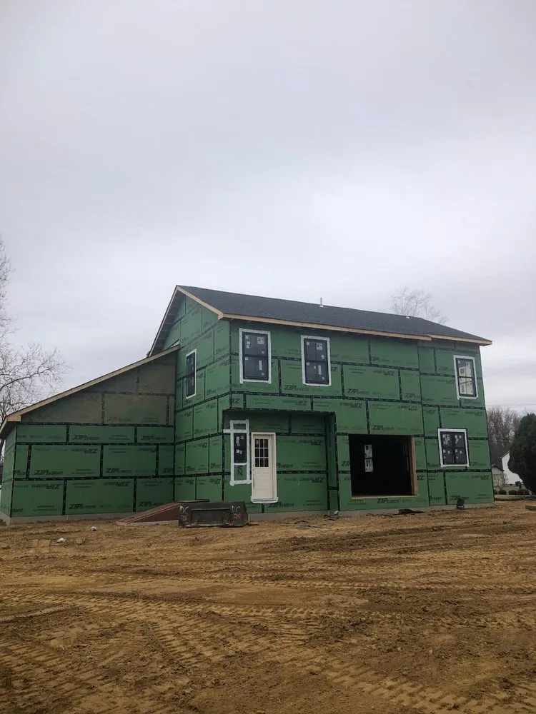 Slide of Roofing and Framing Pros