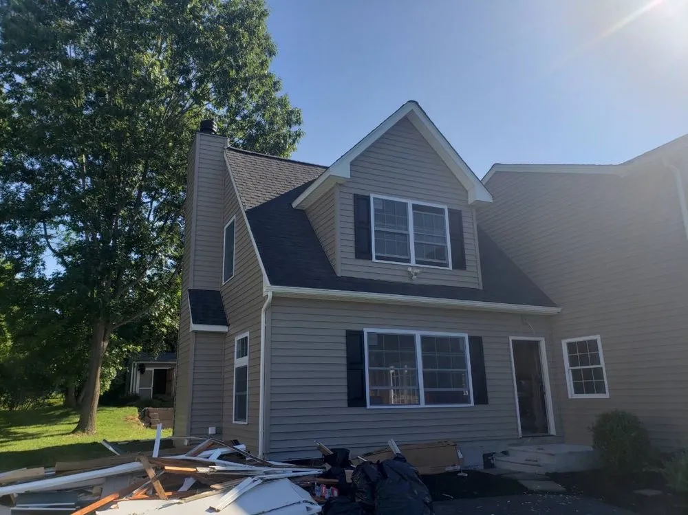 Slide of Roofing and Framing Pros