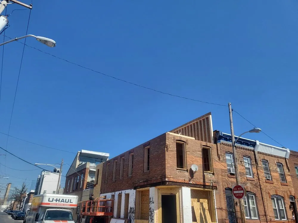 Slide of Roofing and Framing Pros