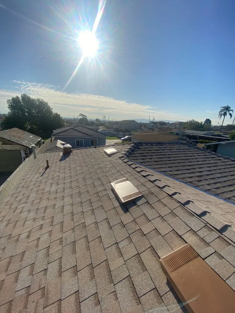 Slide of Roofing Company in Pasadena 