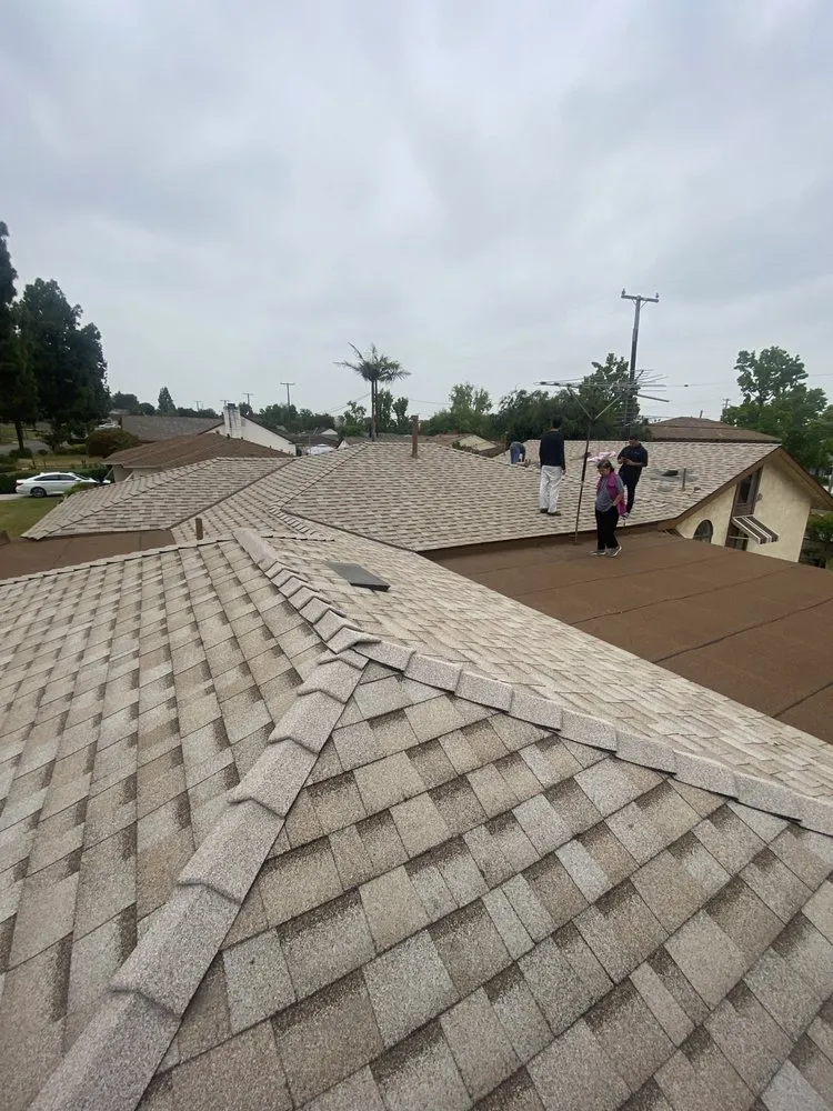Slide of Roofing Company in Pasadena 