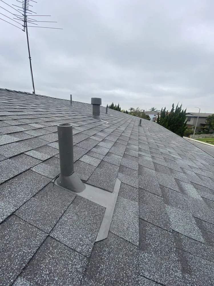 Slide of Roofing Company in Pasadena 