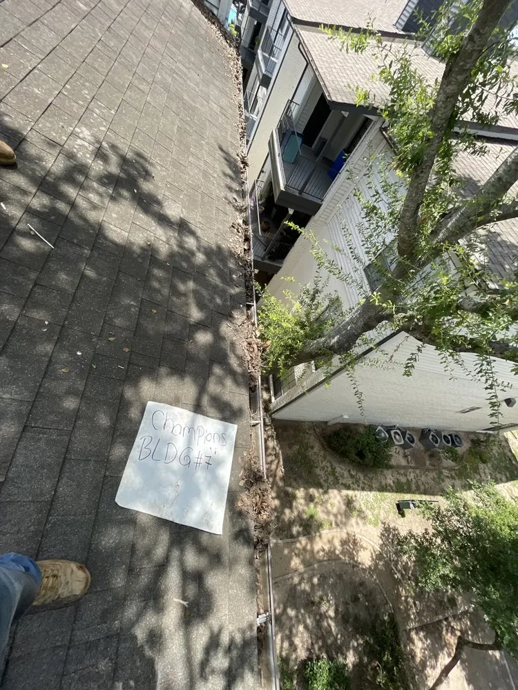 Slide of Roofing Contracción Marcos