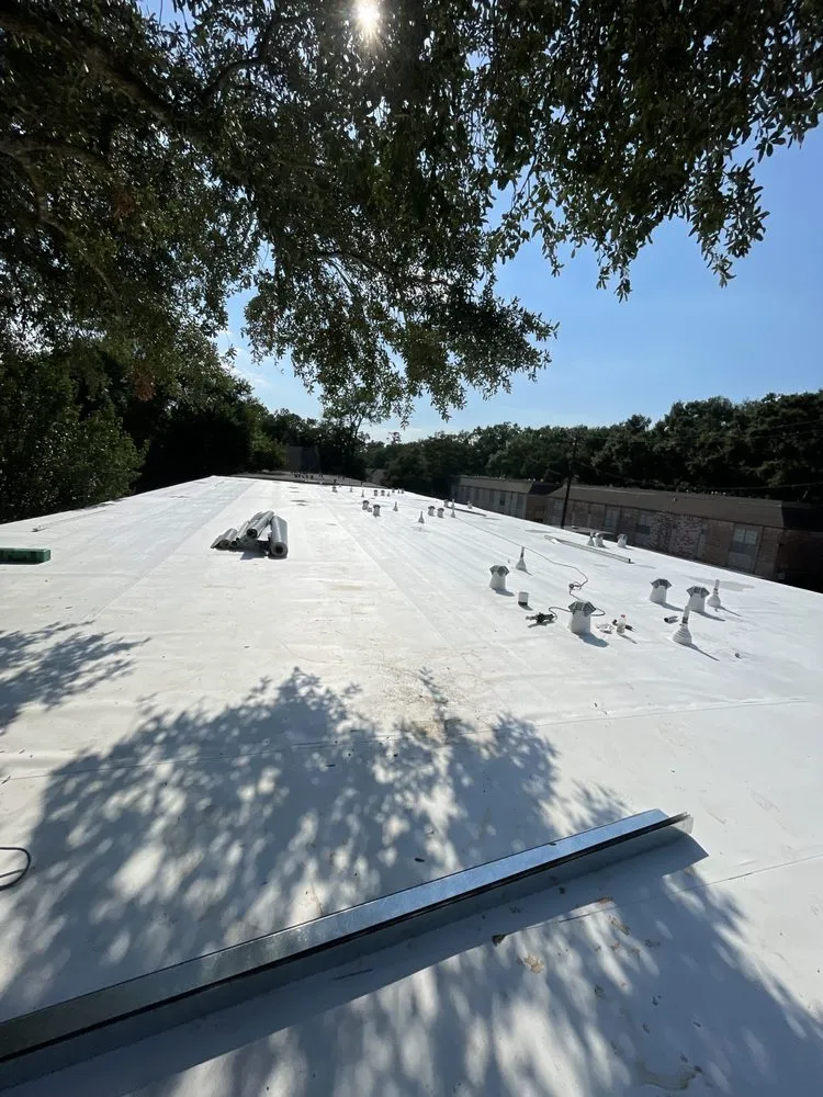 Slide of Roofing Contracción Marcos