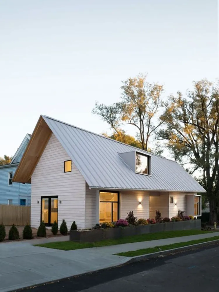 Slide of Roofing Contractor Christopher