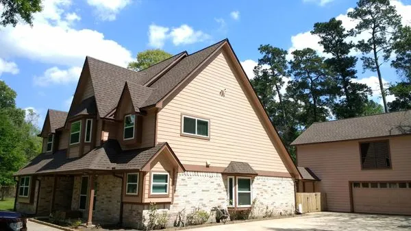 Roofing Contractors Of Texas Logo