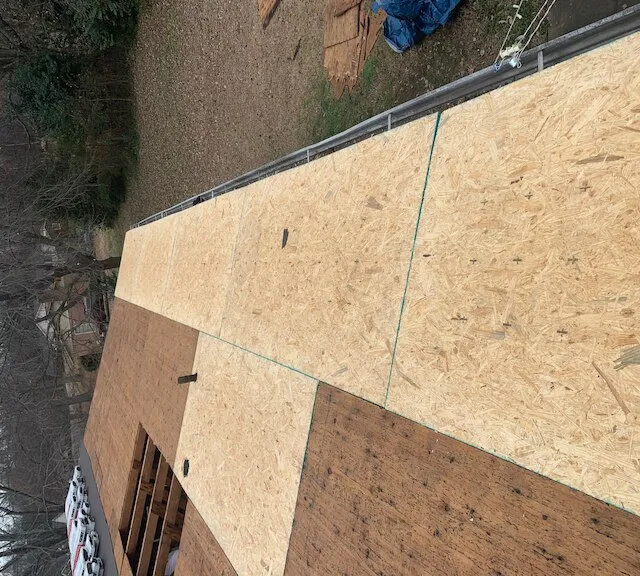 Slide of Roofing Expert