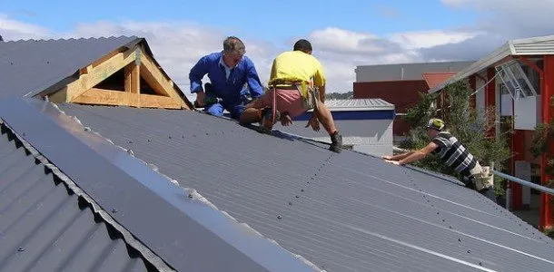 Slide of Roofing Experts Austin