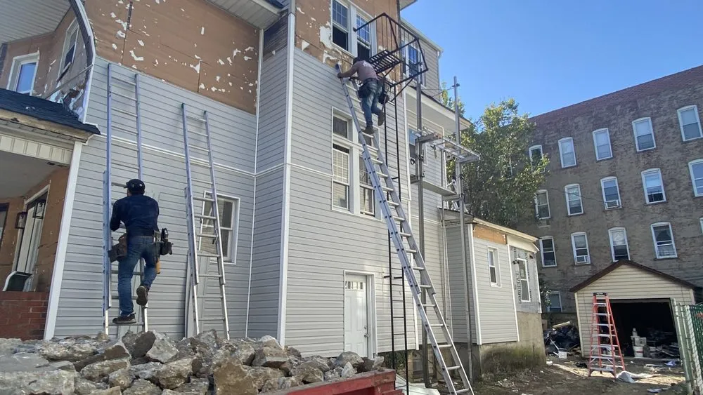 Slide of Roofing Experts