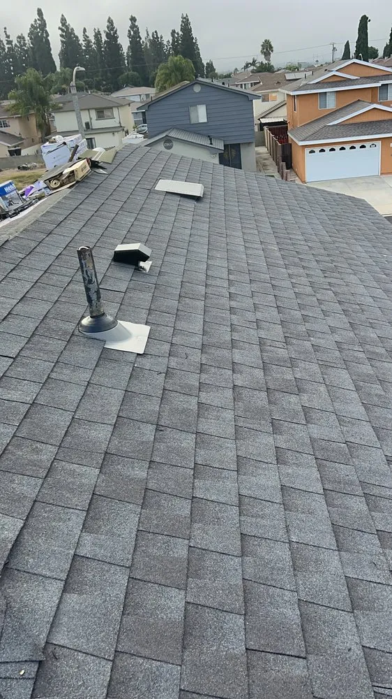 Slide of Roofing Folgar