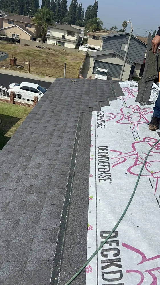 Slide of Roofing Folgar