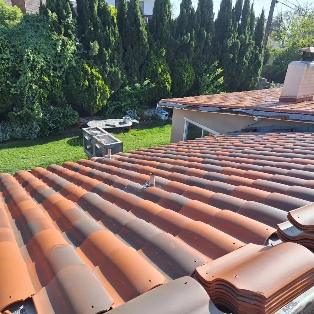 Slide of Roofing Hands Renovations