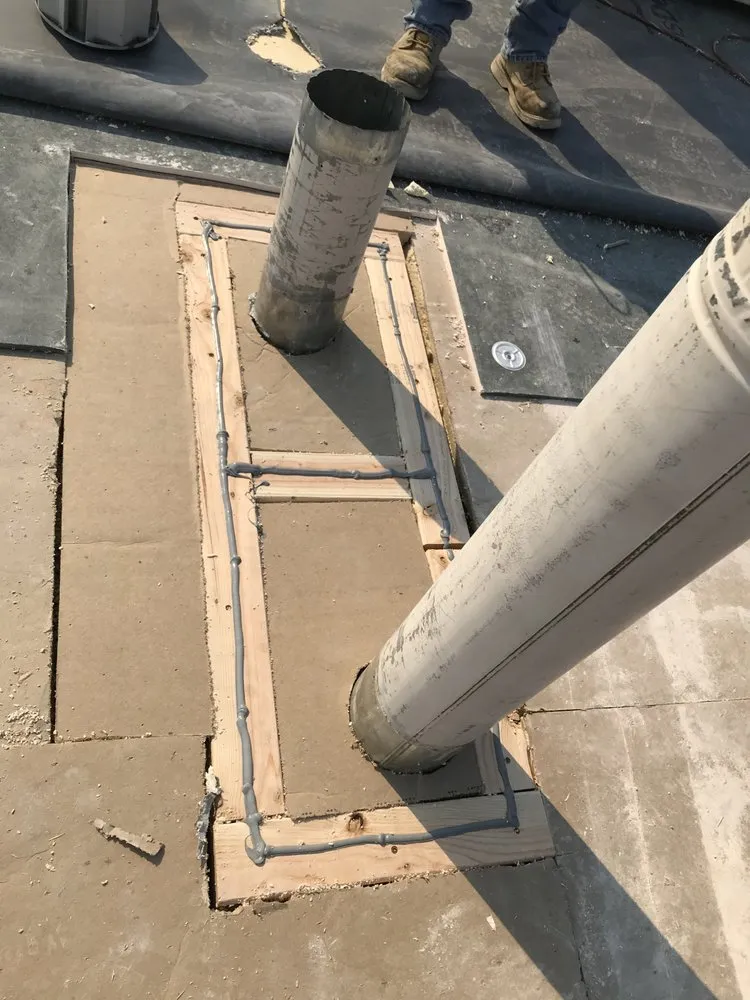 Slide of Roofing Hermanos Iraheta