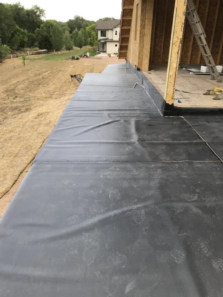 Slide of Roofing Hermanos Iraheta