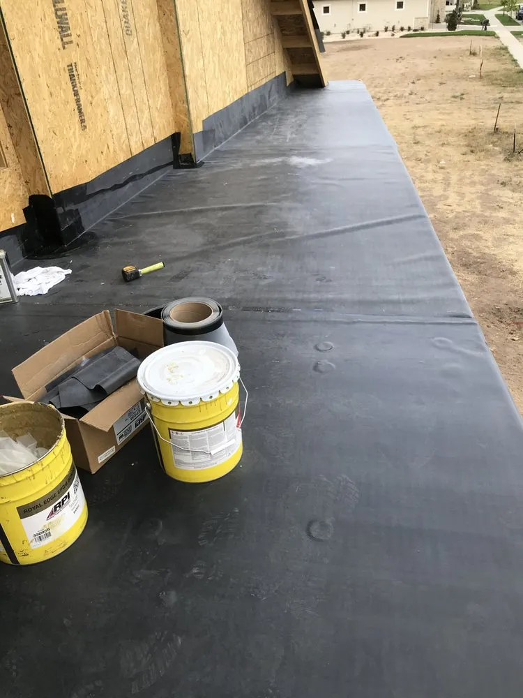 Slide of Roofing Hermanos Iraheta