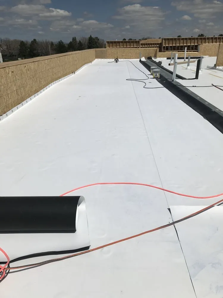 Slide of Roofing Hermanos Iraheta