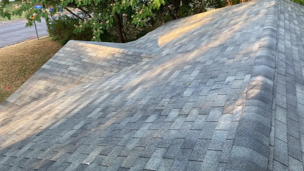 Slide of ROOFING Hernández