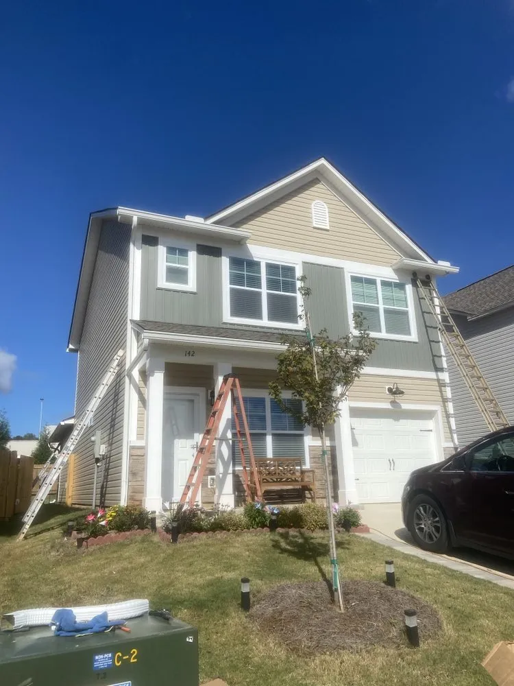 Slide of Roofing International