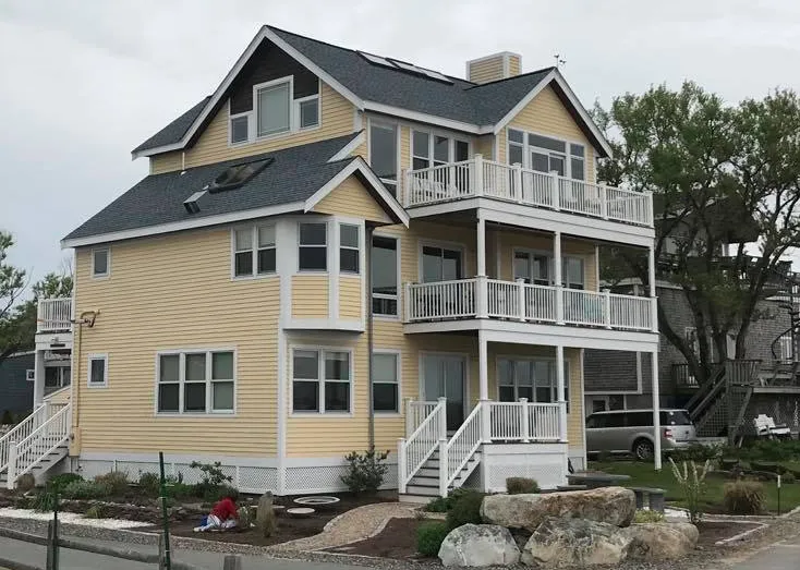 Slide of Roofing King