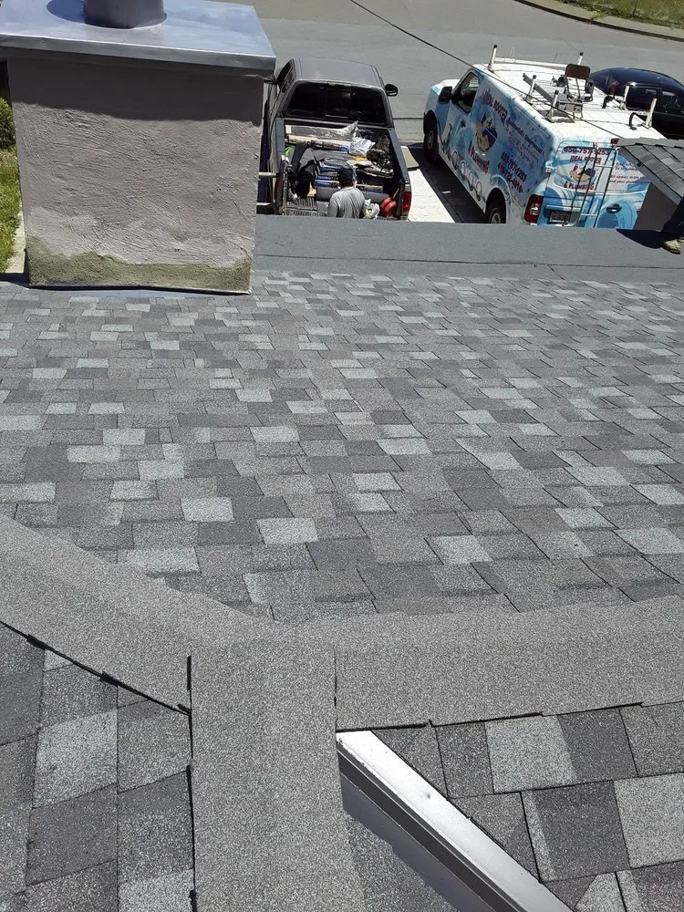 Slide of Roofing Leivas