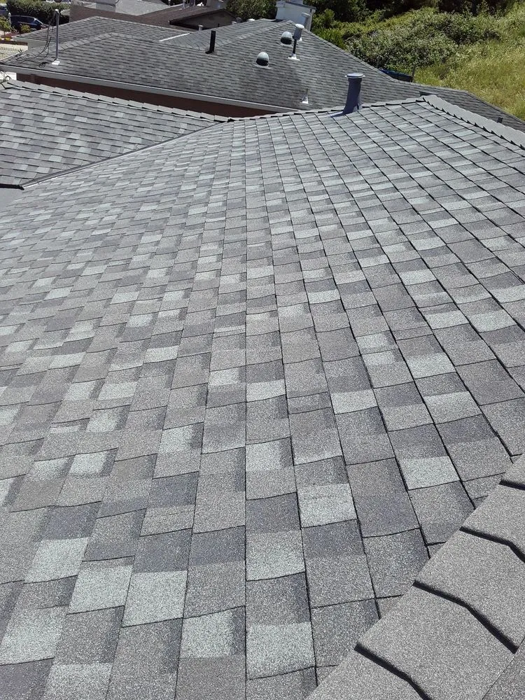 Slide of Roofing Leivas