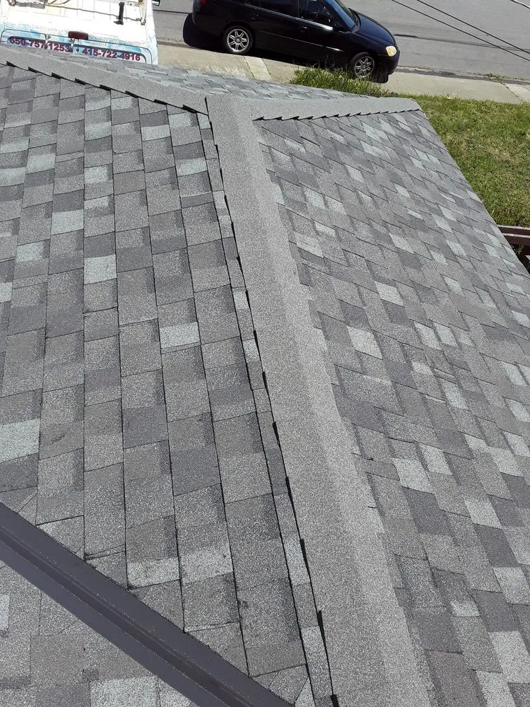 Slide of Roofing Leivas